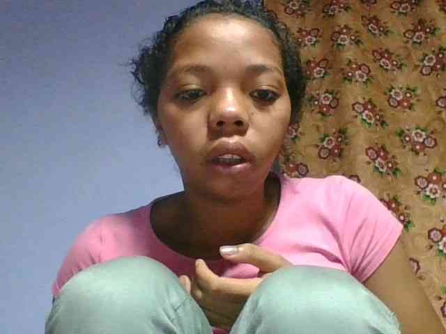 rosah1a Live Webcam on BongaCams