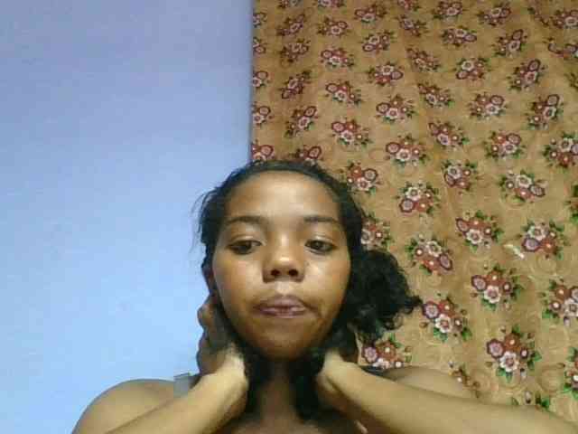 rosah1a Live Webcam on BongaCams