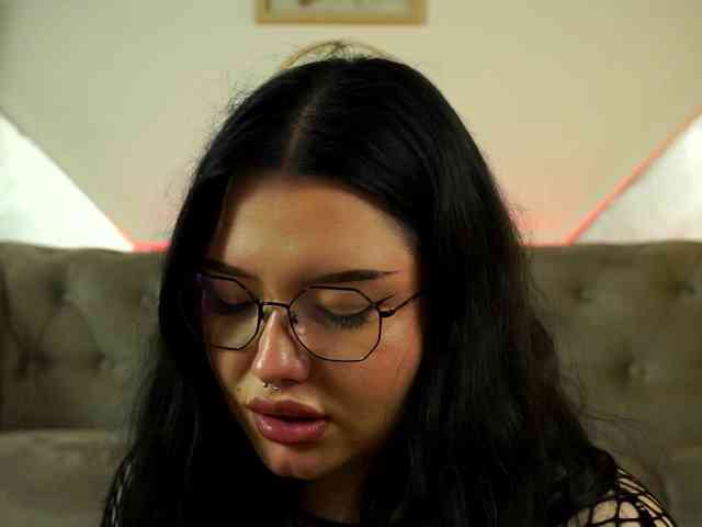 SinfullAngel webcam
