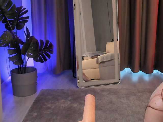 le modèle MiraVolt est en webcam porno dans un show sur le site bongacams, il possède les tags suivants: White/Caucasian,Redhead,Shaved