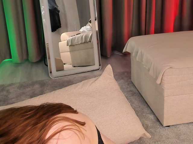 MiraVolt live cam on BongaCams