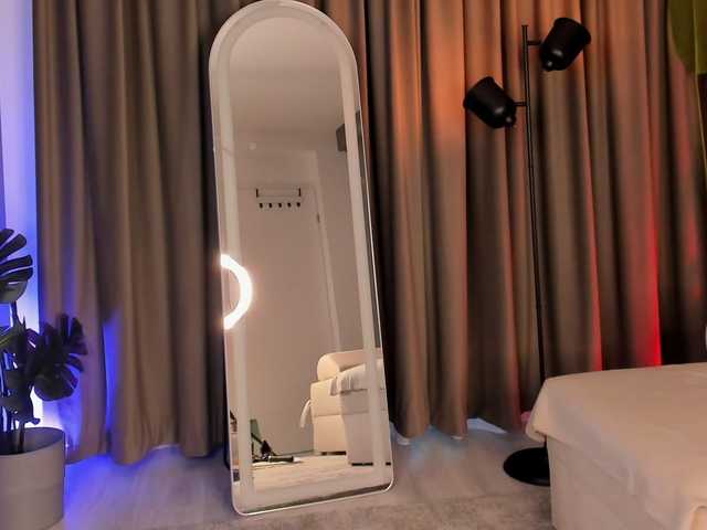 MiraVolt live cam on BongaCams
