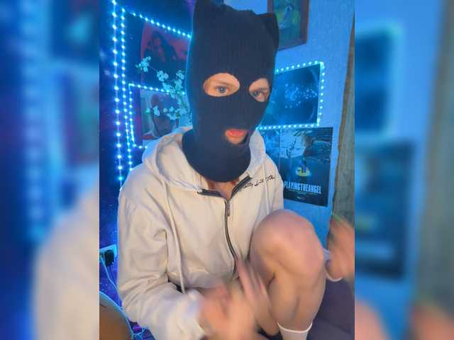 roseflowers's BongaCams show and profile