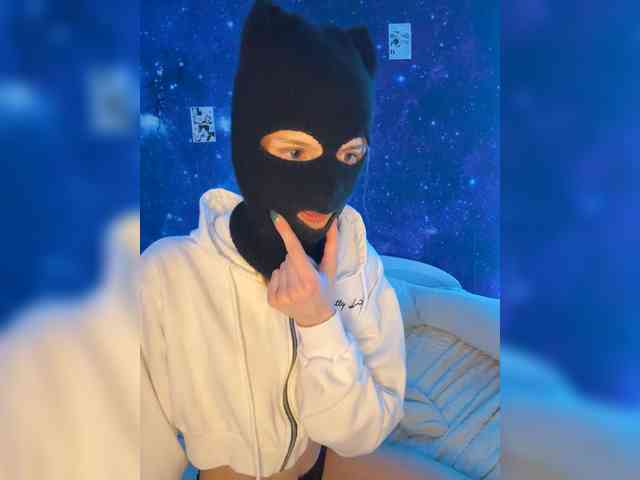 roseflowers Live Webcam on BongaCams