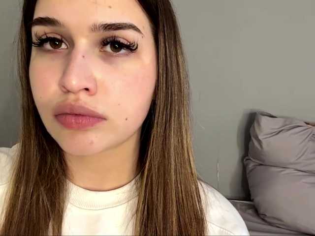 DemetraAsma, 18 y/o - Live Cam on BongaCams
