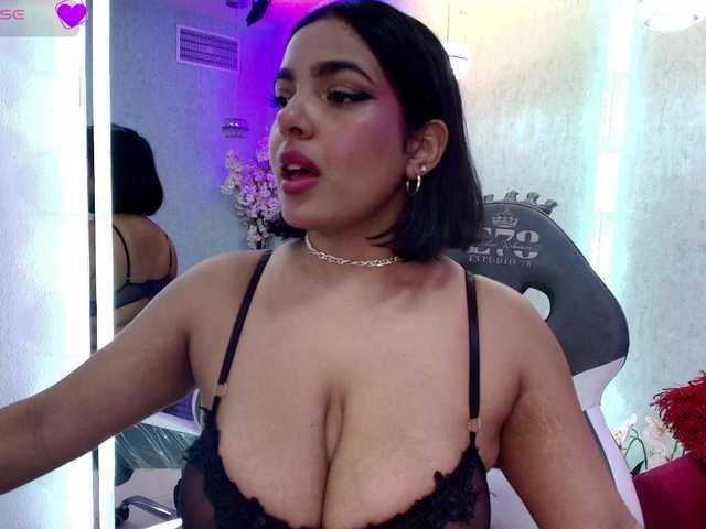 Jade-Nair's BongaCams show and profile