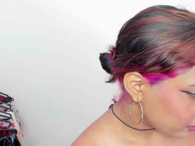 Jade-Nair webcam