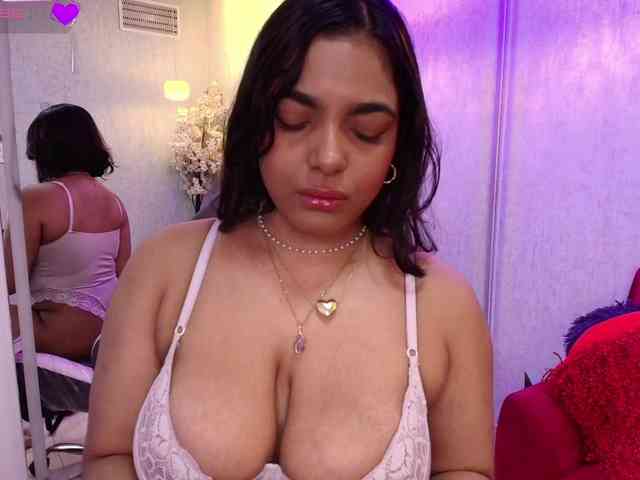 Jade-Nair webcam