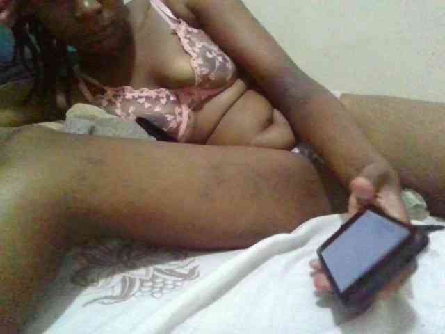 Drippingqueen23 webcam