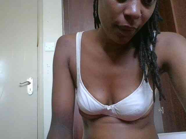 Drippingqueen23 webcam