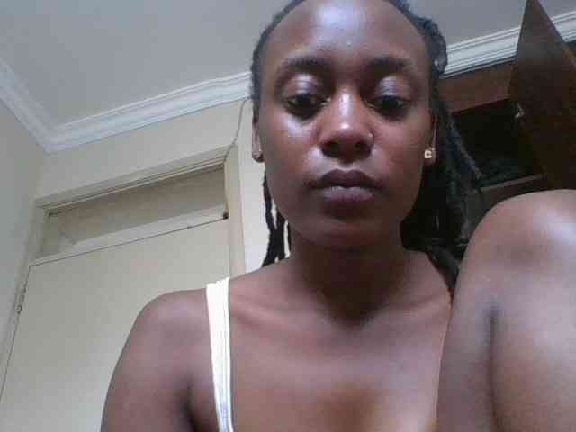 Drippingqueen23 webcam