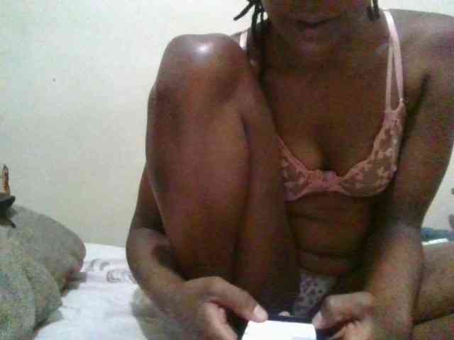 Drippingqueen23 webcam