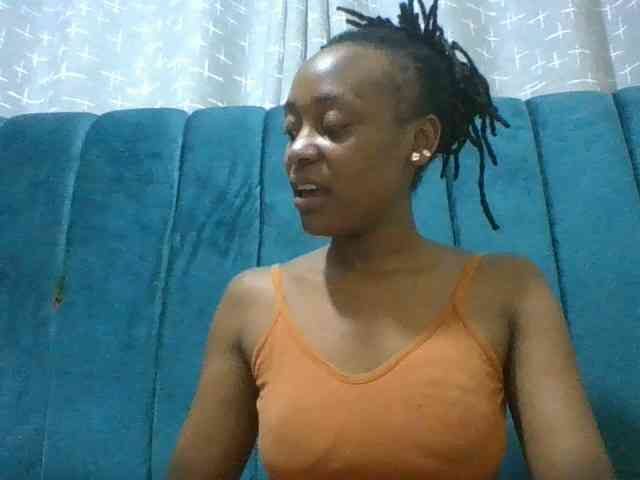 Drippingqueen23 webcam