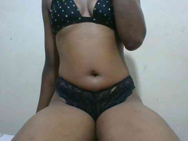 Drippingqueen23 webcam