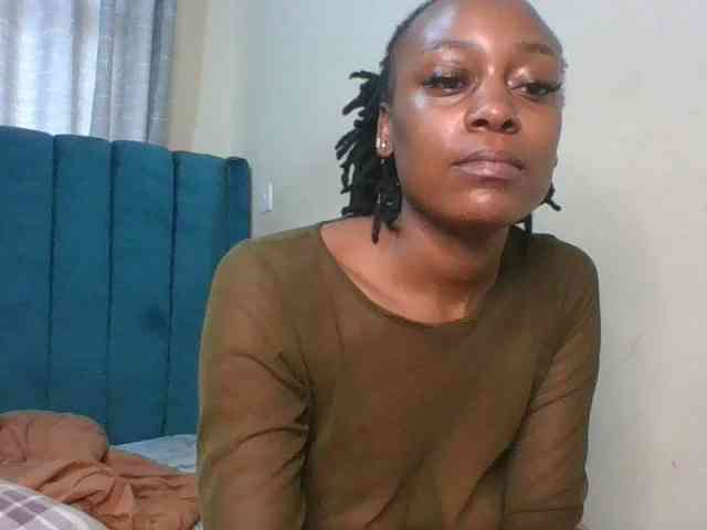 Drippingqueen23 webcam