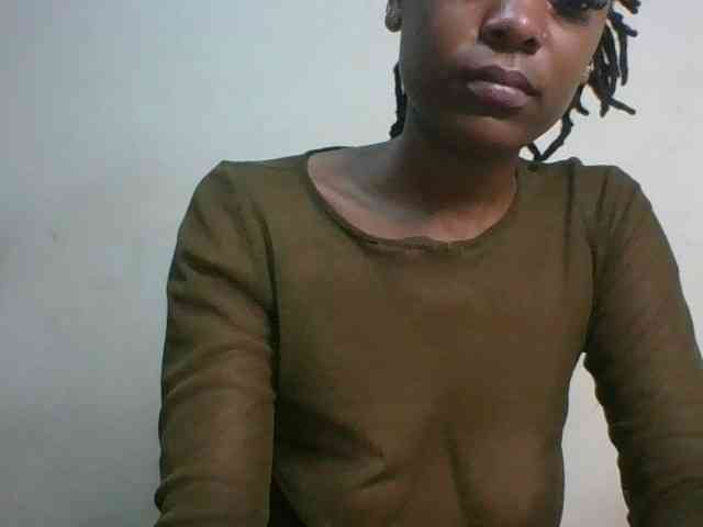 Drippingqueen23 webcam