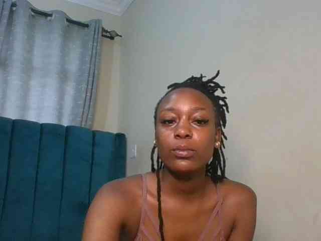 Drippingqueen23 webcam