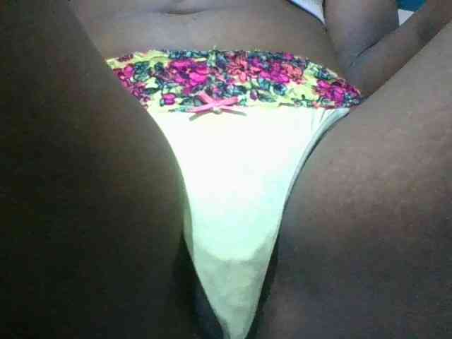 Drippingqueen23 webcam