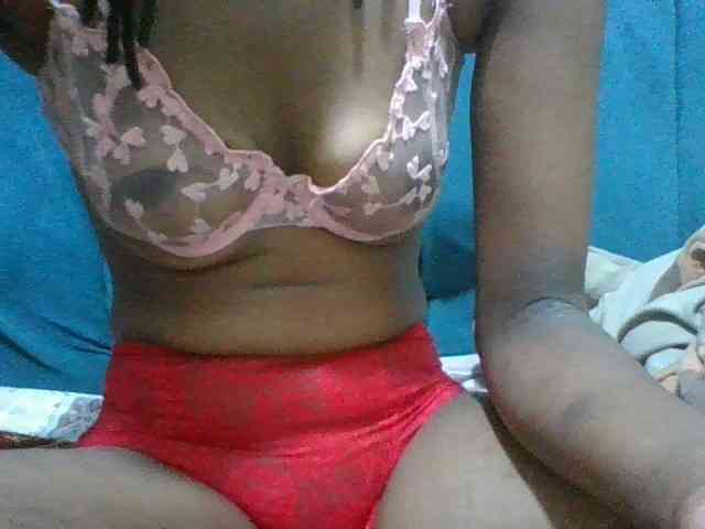 Drippingqueen23 webcam