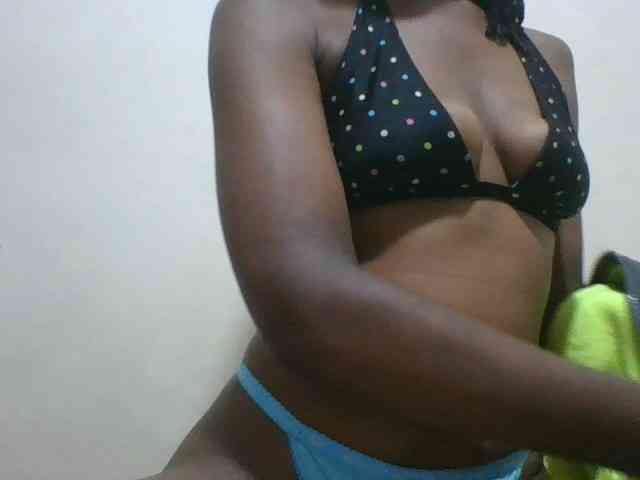 Drippingqueen23 webcam