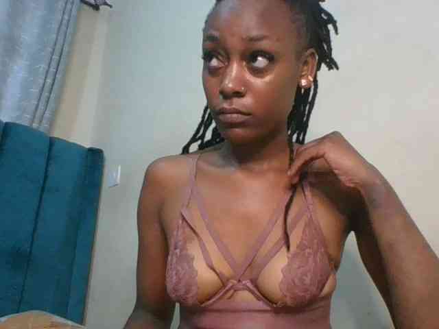 Drippingqueen23 webcam