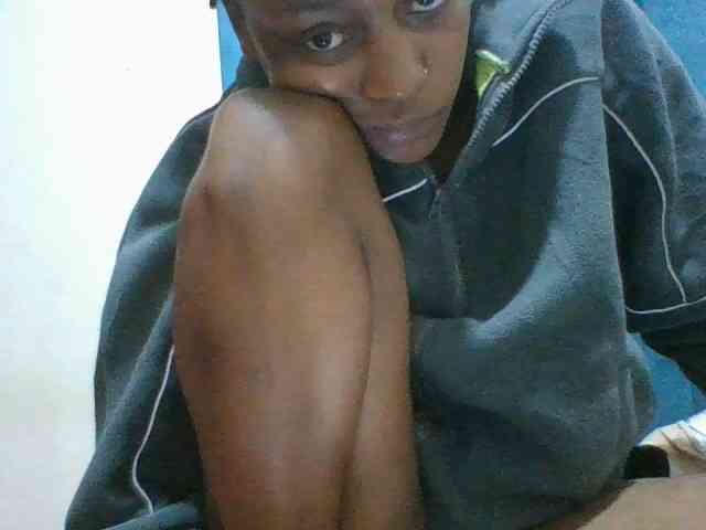 Drippingqueen23 webcam