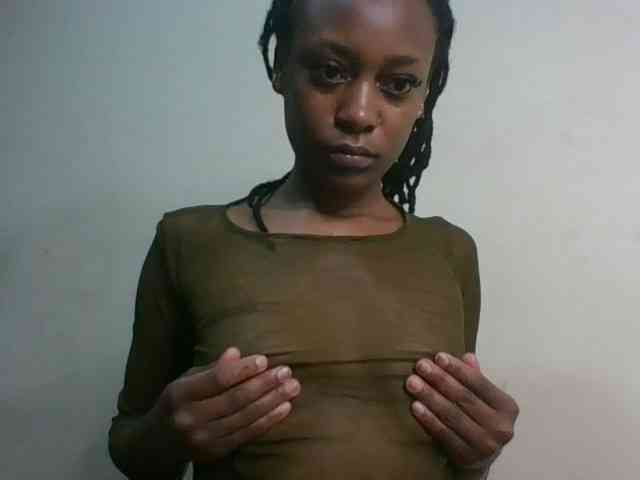 Drippingqueen23 webcam