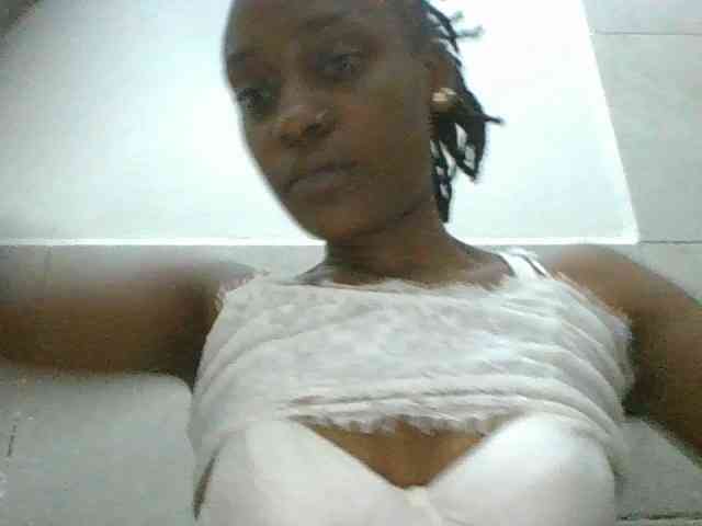 Drippingqueen23 webcam