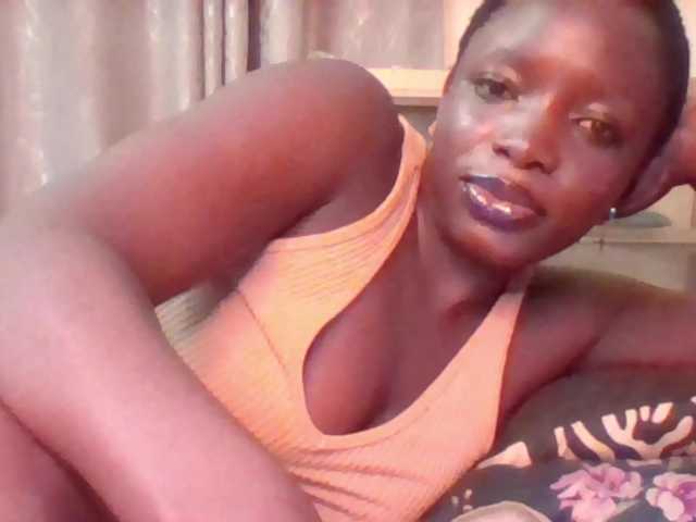 Prettyvishy's BongaCams show and profile