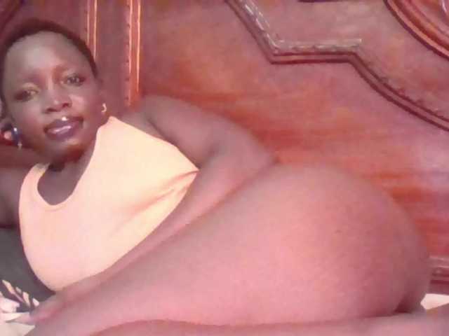 Prettyvishy's BongaCams show and profile