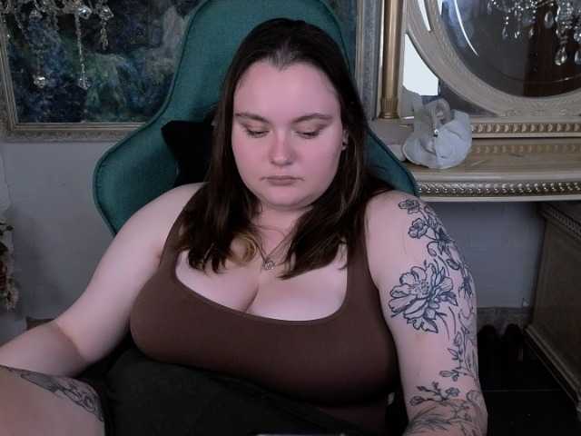 CatherineClaire live cam on BongaCams