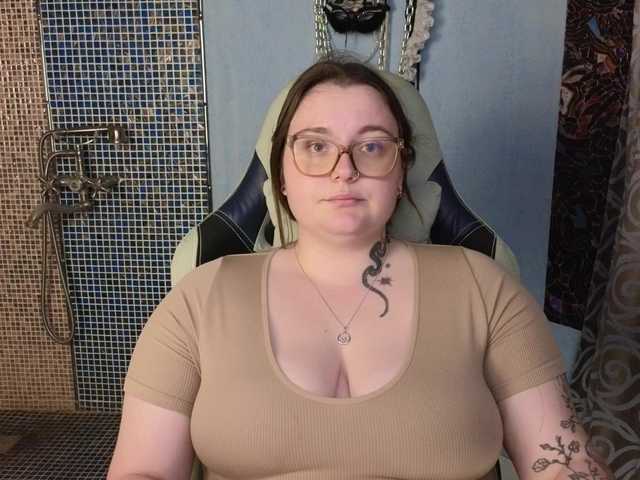 CatherineClaire live cam on BongaCams