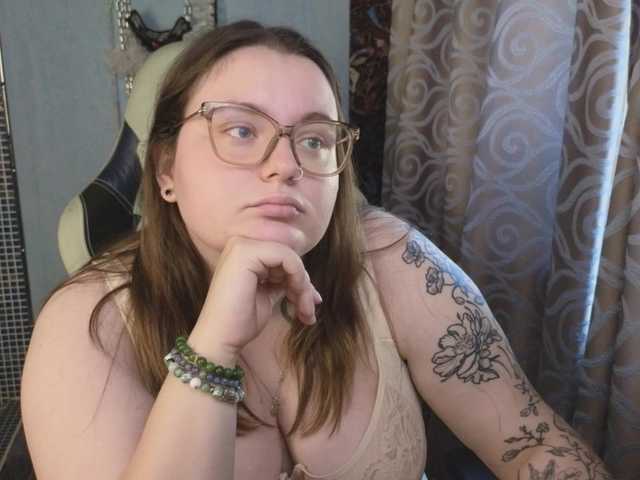 CatherineClaire live cam on BongaCams