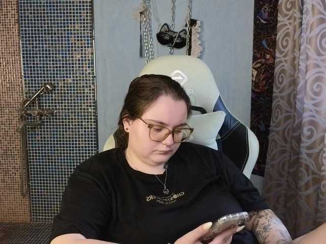 CatherineClaire live cam preview