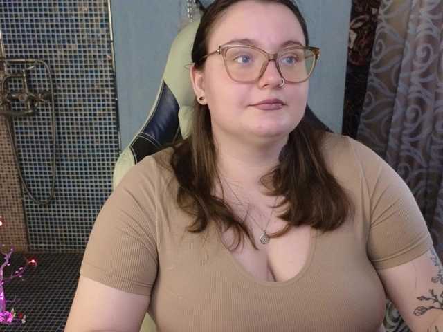 CatherineClaire live cam on BongaCams