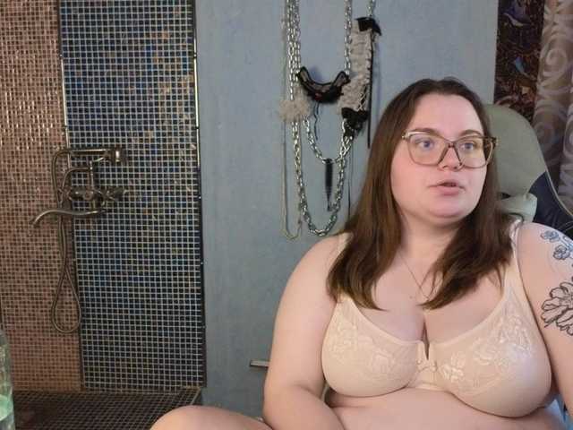 CatherineClaire live cam on BongaCams