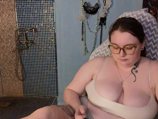 CatherineClaire live cam on BongaCams