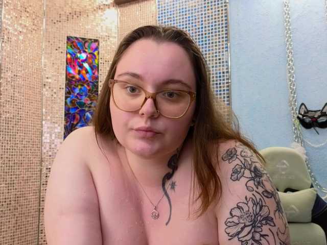 CatherineClaire live cam on 