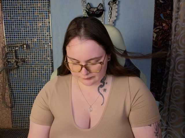 CatherineClaire live cam on BongaCams