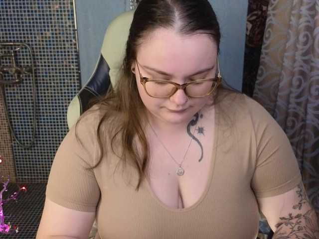 CatherineClaire live cam on BongaCams