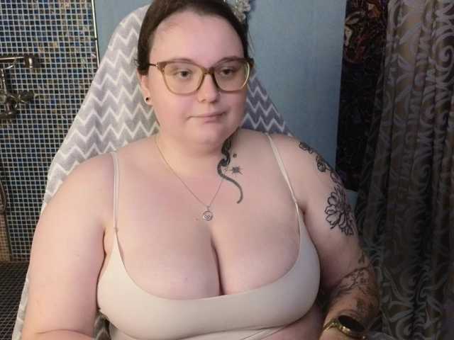 CatherineClaire live cam on BongaCams