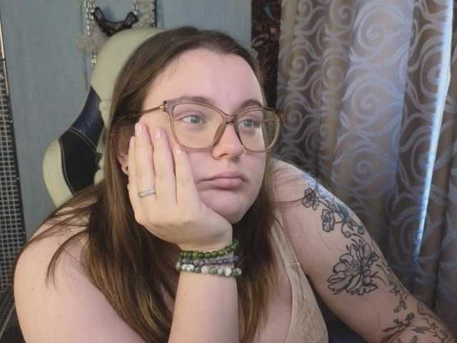 CatherineClaire live cam on BongaCams