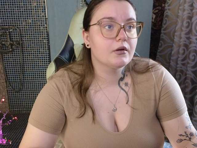 CatherineClaire live cam on BongaCams