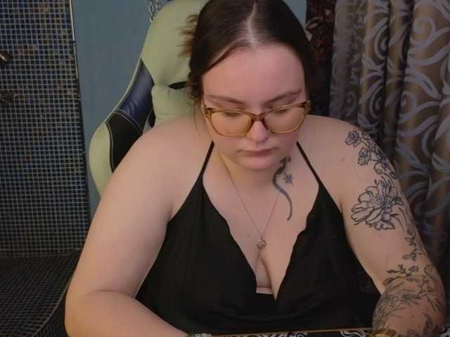 CatherineClaire live cam on BongaCams