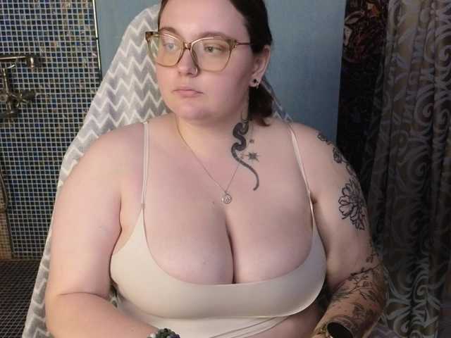 CatherineClaire live cam on BongaCams