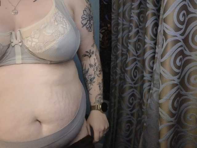 CatherineClaire live cam on BongaCams
