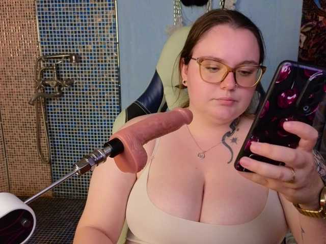 CatherineClaire live cam on BongaCams
