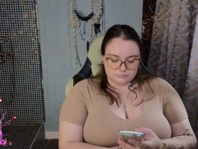 CatherineClaire live cam on BongaCams