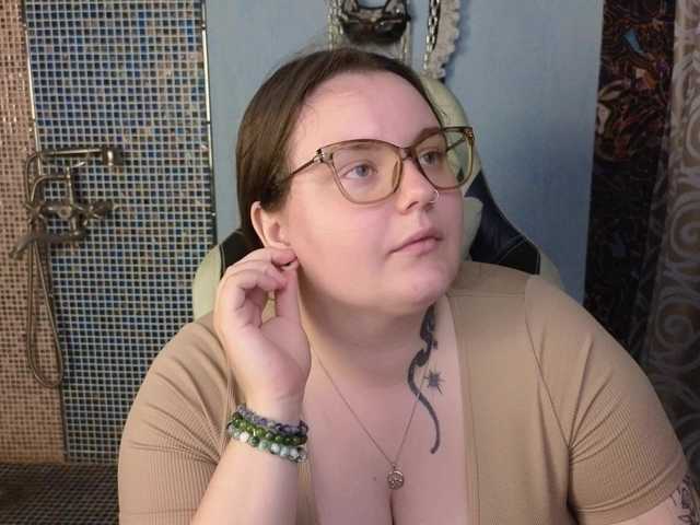 CatherineClaire live cam on BongaCams