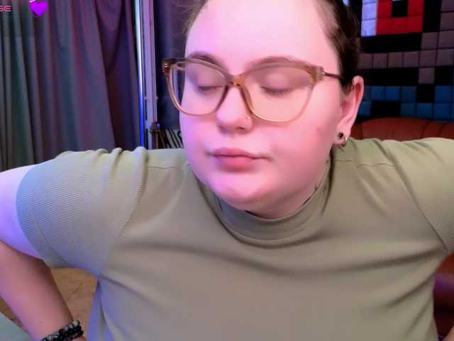 CatherineClaire live cam on BongaCams